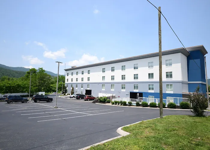Holiday Inn Express & Suites Caryville By Ihg