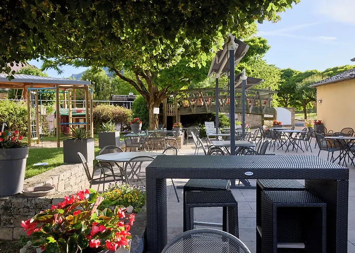 Hôtel-Restaurant Le Calice Du Gevaudan - A75