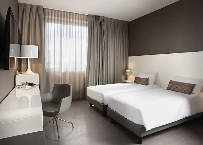 8Piuhotel