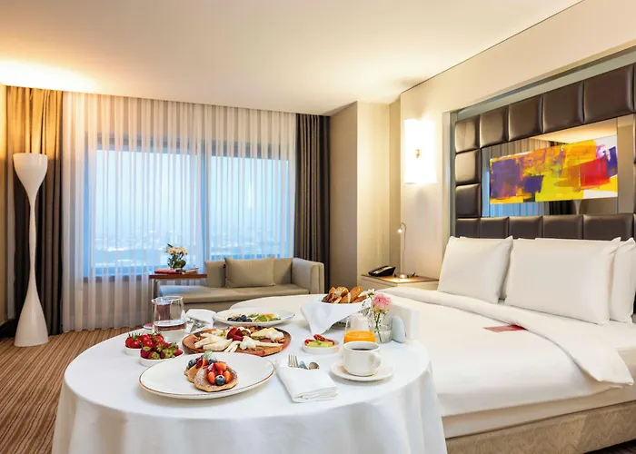 Ramada Plaza By Wyndham Istanbul Tekstilkent Hotel
