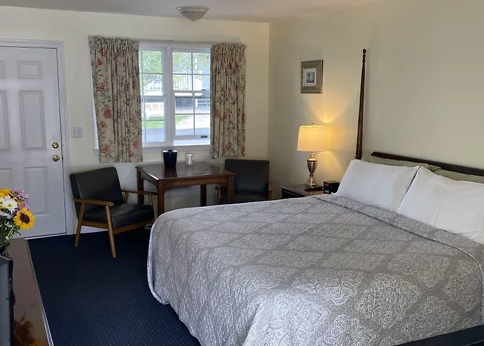 Taber Inn Mystic