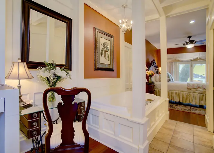 Azalea Inn And Villas Savannah