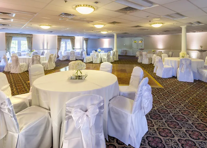 Cooper Hotel Conference Center & Spa