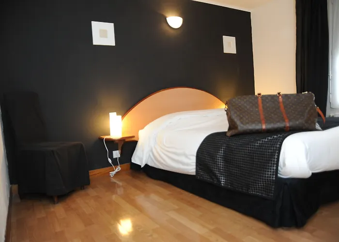 Logis - Hôtel Restaurant l'Ecu de France