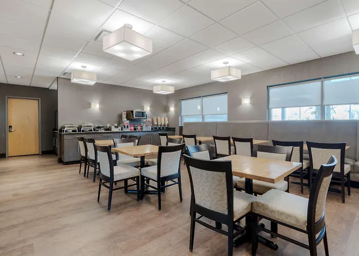 Best Western Plus Eastgate Inn&Suites