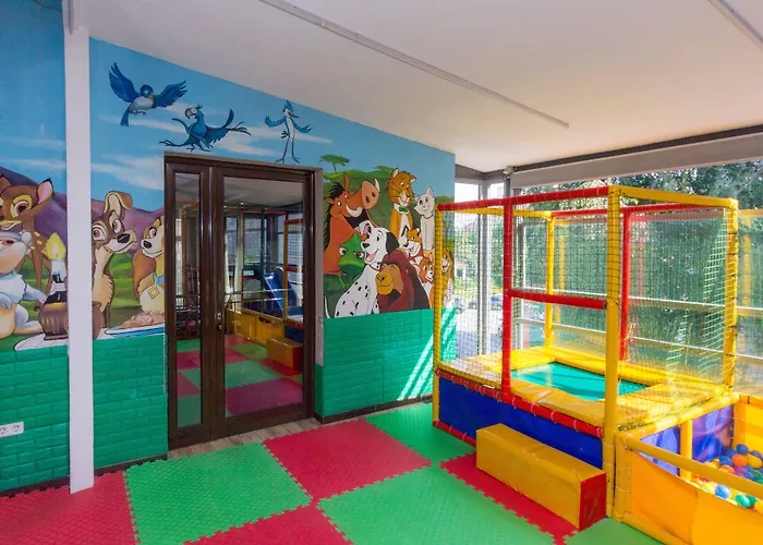 Hotel Lirak