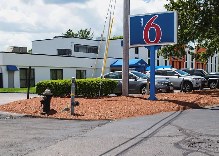 Motel 6-Brockton, Ma