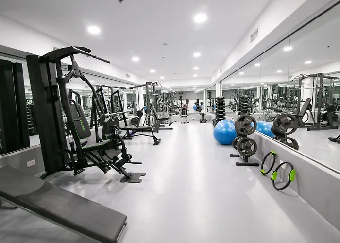 Acroterra Rosa Luxury Suites & Spa