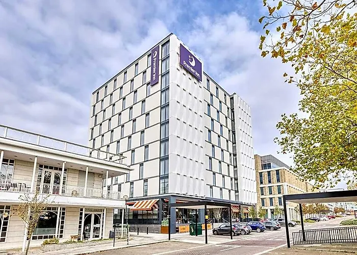 Premier Inn Milton Keynes Central - Avebury Boulevard