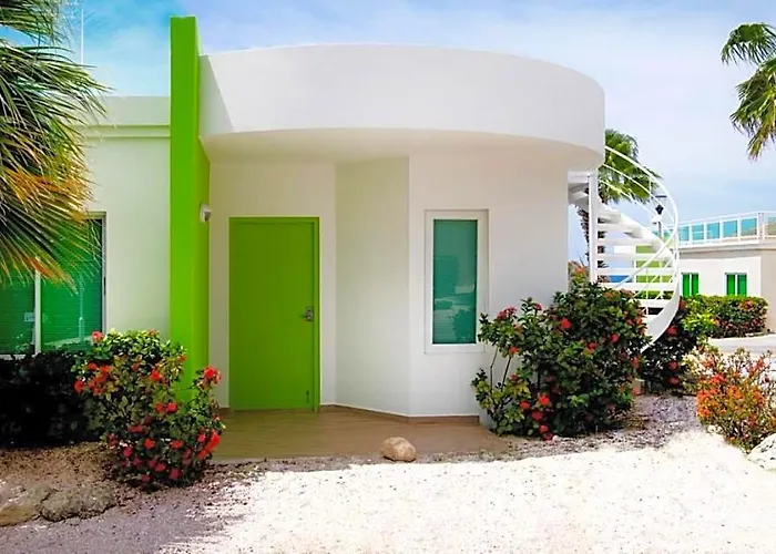 Piscadera Harbour Village