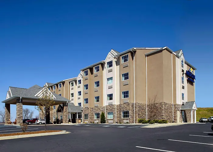 Microtel Inn & Suites By Wyndham Wheeling At The Highlands