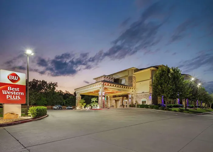 Best Western Plus Goliad Inn & Suites