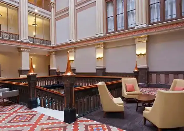 Hilton Garden Inn Milwaukee Downtown