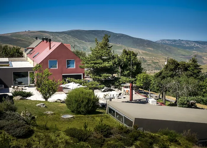 Casa Das Penhas Douradas - Burel Expedition Hotel