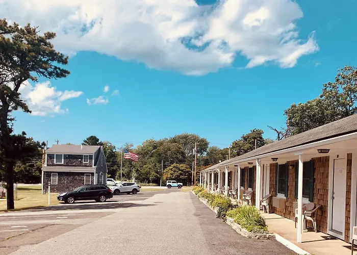 The Chatham Motel