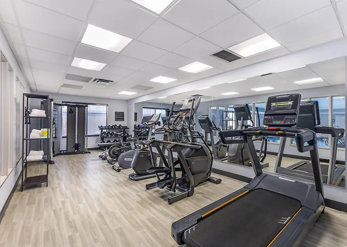 Best Western Plus Airport Inn&Suites
