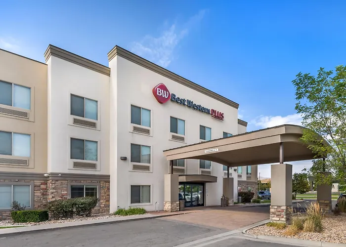 Best Western Plus Airport Inn & Suites