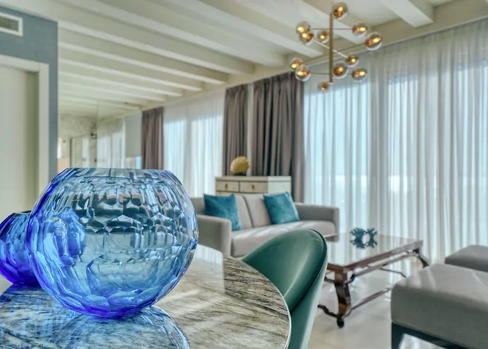 Palazzo Della Scala Hotel - Luxury Suites & Spa