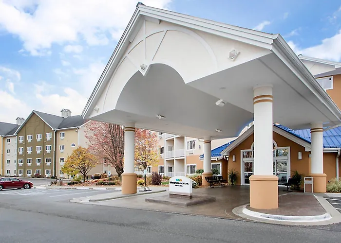 Bluegreen Vacations Odyssey Dells Resort