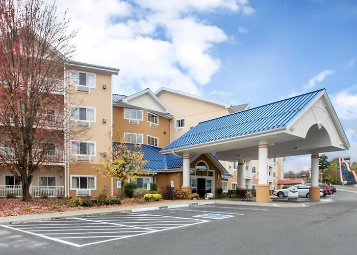 Bluegreen Vacations Odyssey Dells Resort
