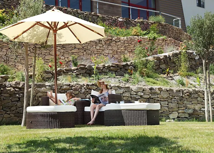 Domaine Riberach - Hotel 4 - Restaurant gastronomique - Spa - Piscine - Vignoble
