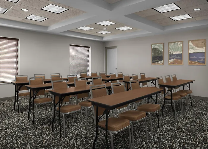 Hampton Inn & Suites Huntersville