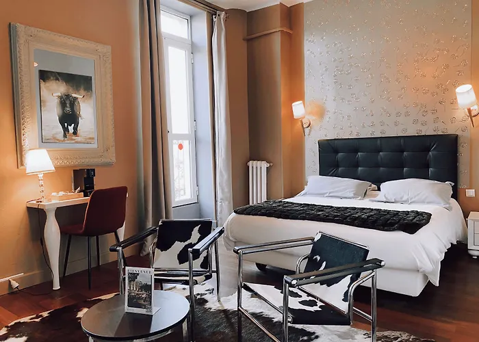 Royal Hotel