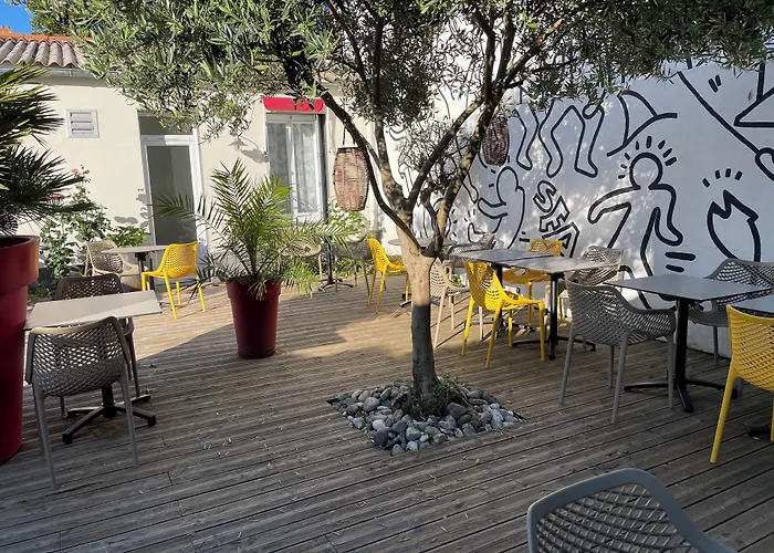 Cit'Hotel Logis Le Chêne Vert Les Sables-dʼOlonne