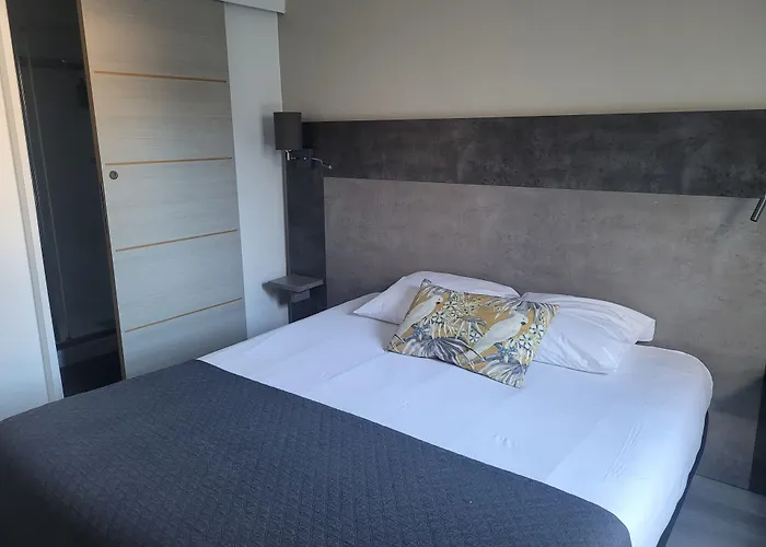 Hotel Novella Nantes Centre Gare