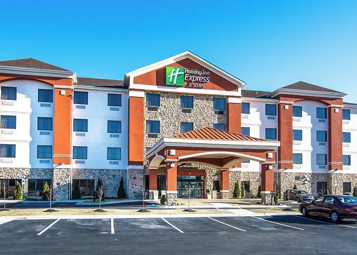 Holiday Inn Express & Suites Elkton - University Area By Ihg