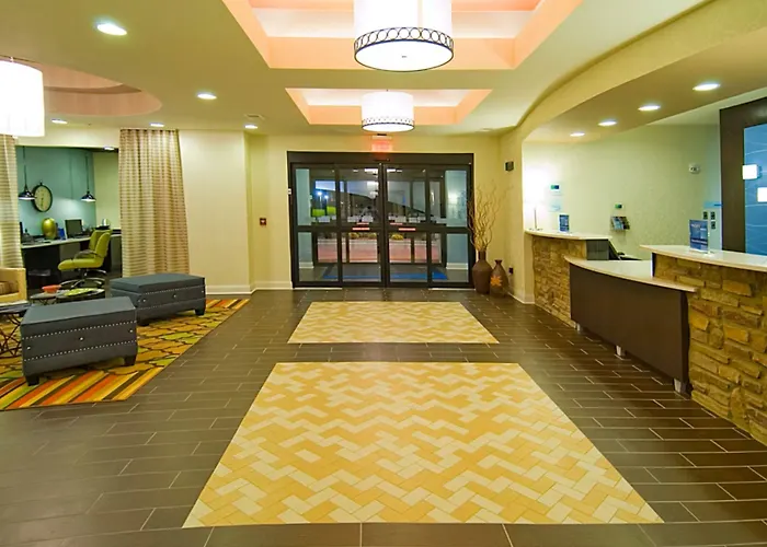 Holiday Inn Express Fulton By Ihg