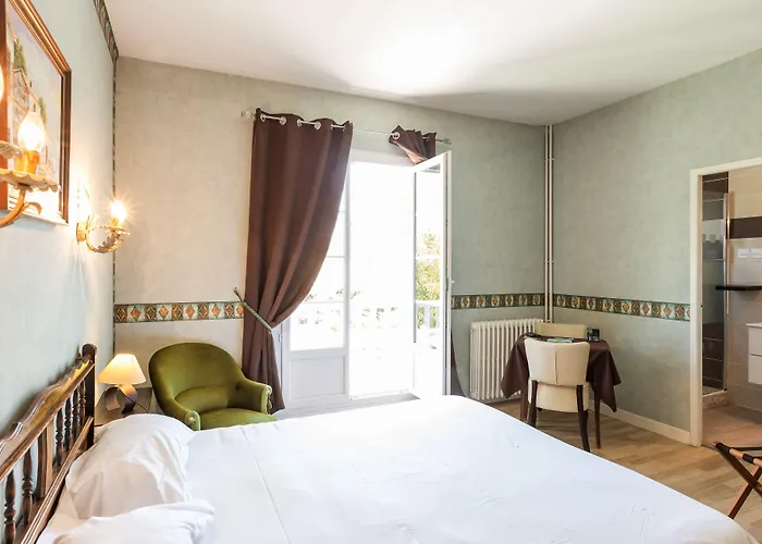 Logis Hôtel Les Cimes