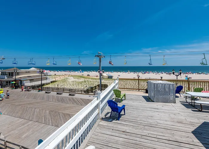 Boardwalk Hotel Charlee & Apartments Beach Hotel Oceanfront