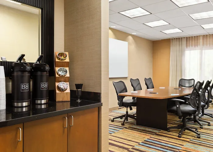 Fairfield Inn & Suites By Marriott Weirton