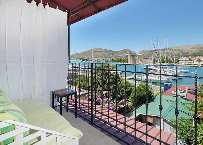 Hotel Domus Maritima Traù