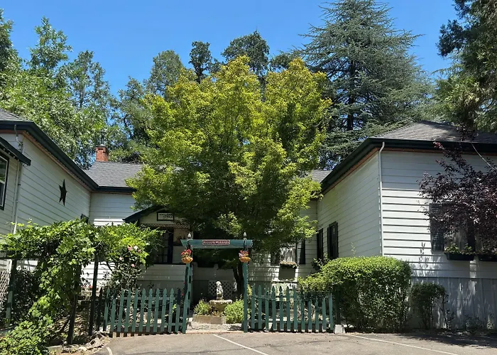 Glen Morey Country House B & B Inn Placerville