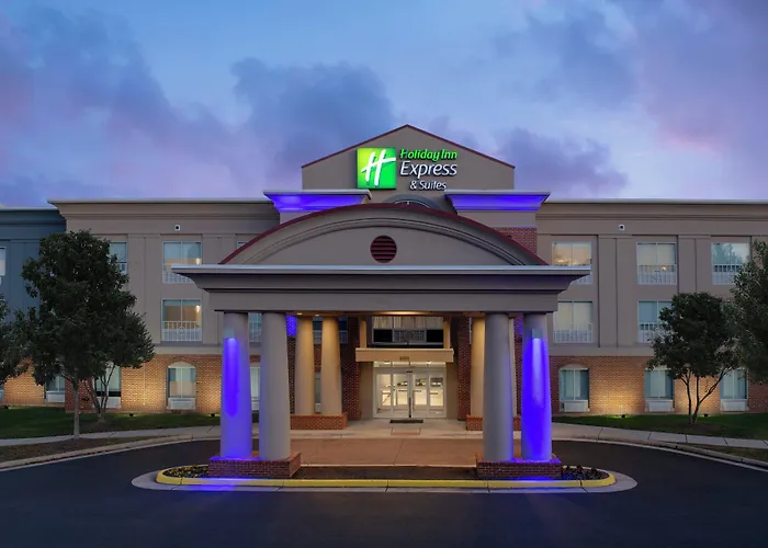 Holiday Inn Express&Suites Alexandria - Fort Belvoir by IHG