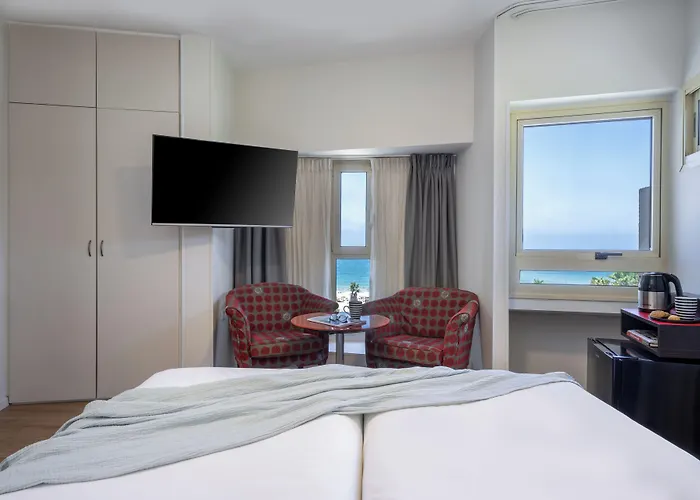 Maxim Design Hotel 3 Star Superior Tel Aviv
