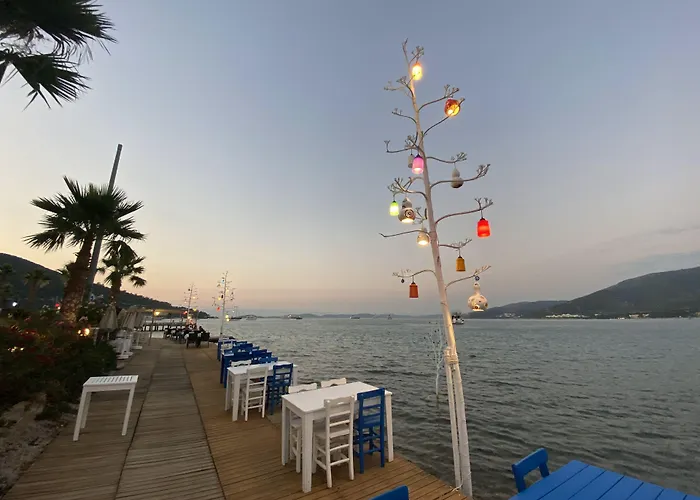 Omar Hotel & Suites