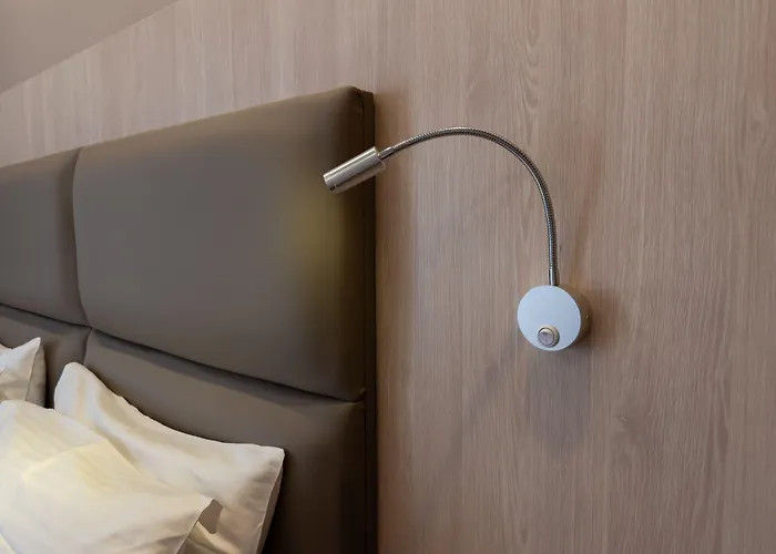 Anemoni Piraeus Hotel