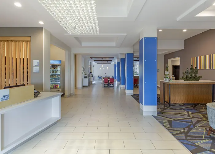Holiday Inn Express Houston-Alvin By Ihg