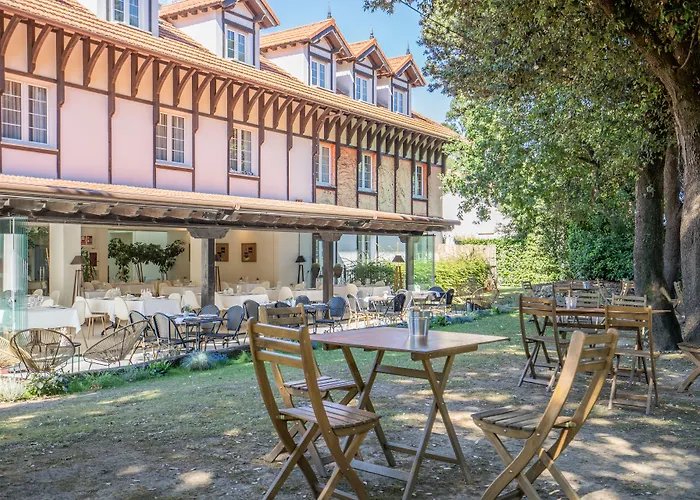 Hotel Torres De Somo