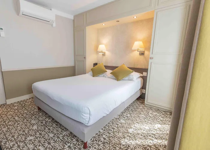 Passy Eiffel Hotel Paris