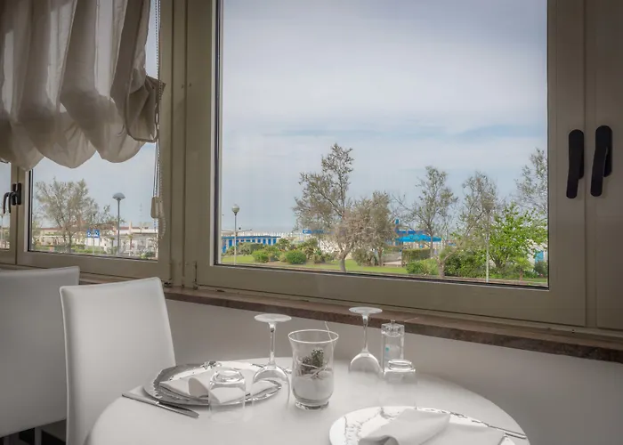 Hotel Commodore Cervia