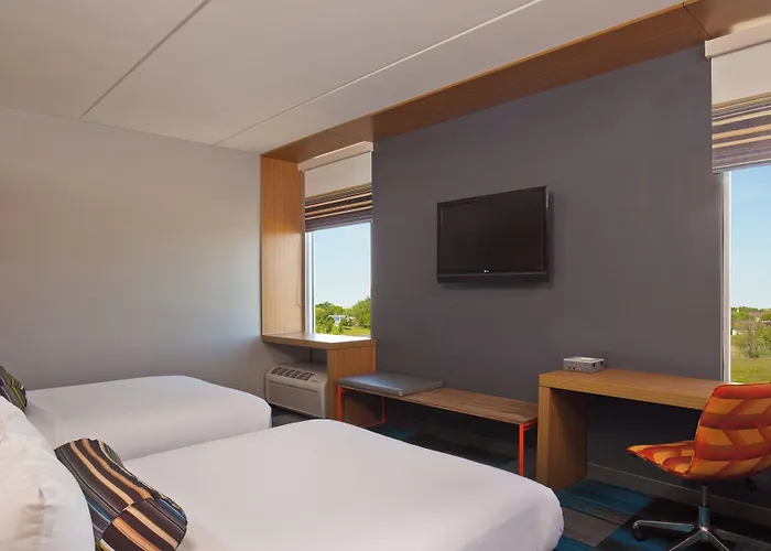 Aloft Bolingbrook
