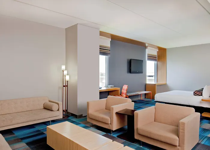 Aloft Bolingbrook