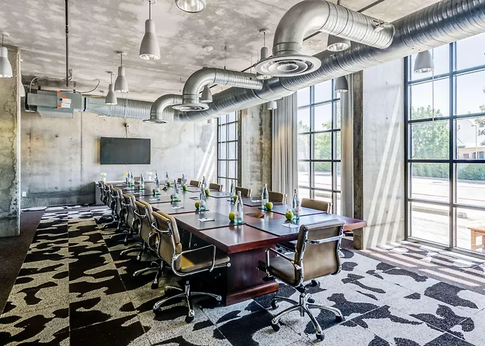 Nylo Las Colinas Hotel, Tapestry Collection By Hilton