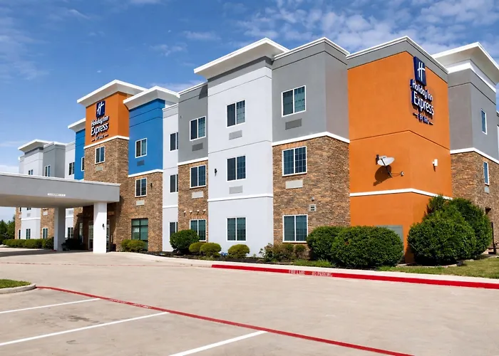 Holiday Inn Express & Suites Bridgeport By Ihg