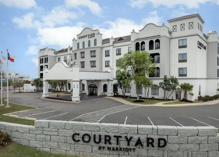 Courtyard By Marriott San Antonio Seaworld Westover Hills