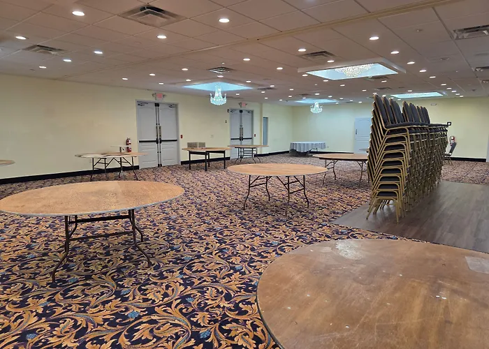 La Quinta Inn By Wyndham West Long Branch Nj Shore Area